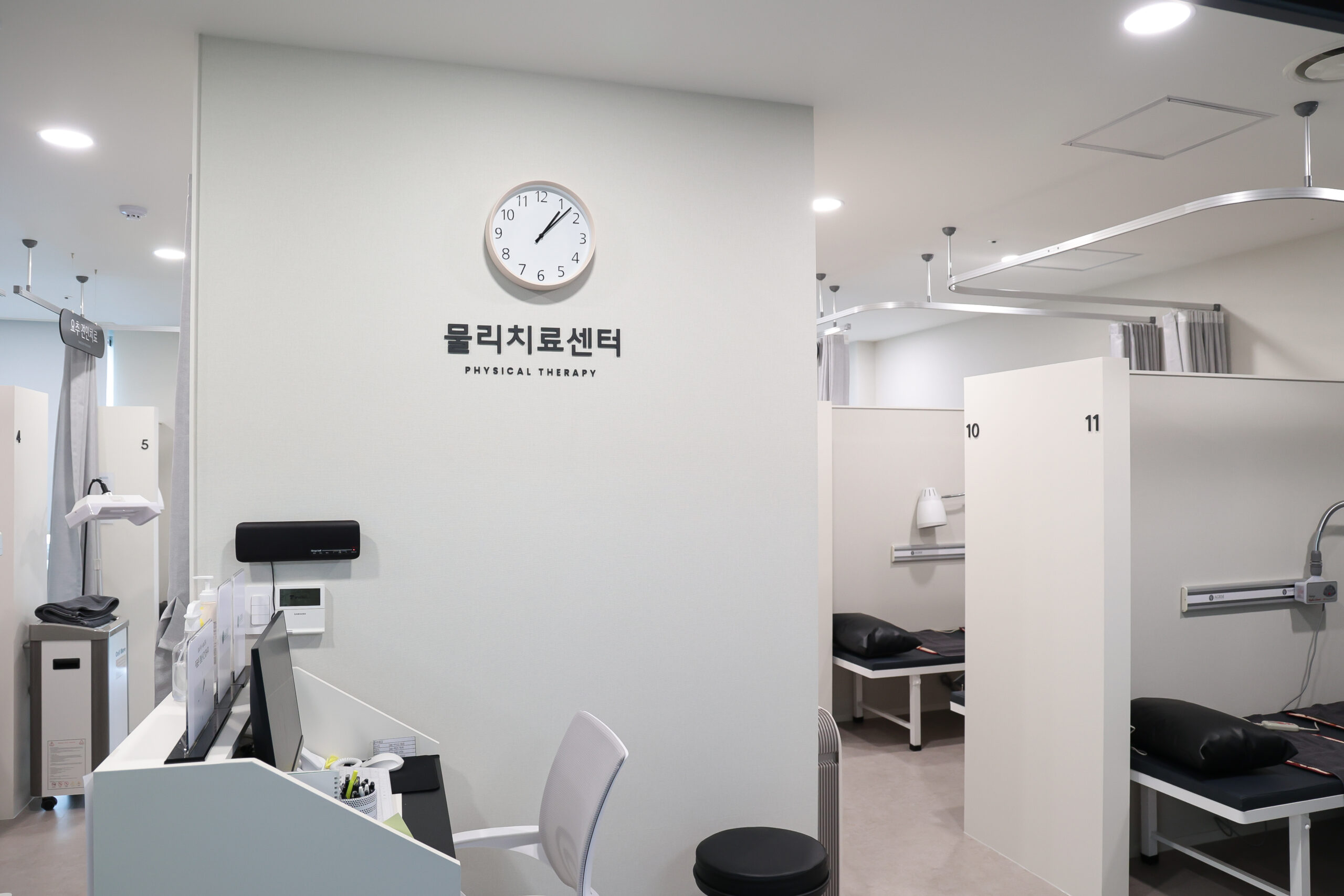 Read more about the article 수원재활의학과, 반복되는 목·허리 통증 원인과 재활의학적 접근
